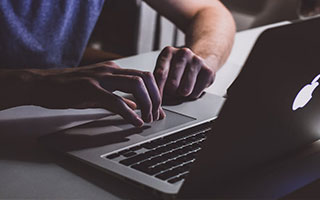 九游登录入口-甘肃铁人战胜四川金盾队，实现领先，甘肃铁人白酒