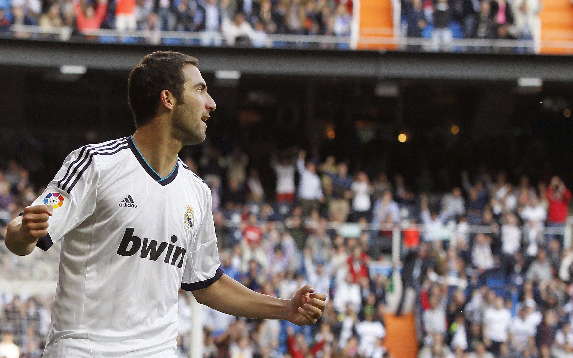 勇士推出老年人观赛折扣卡,构建全民篮球氛围